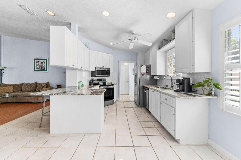 2841 Livingston Lane, West Palm Beach, FL 33411 Photo