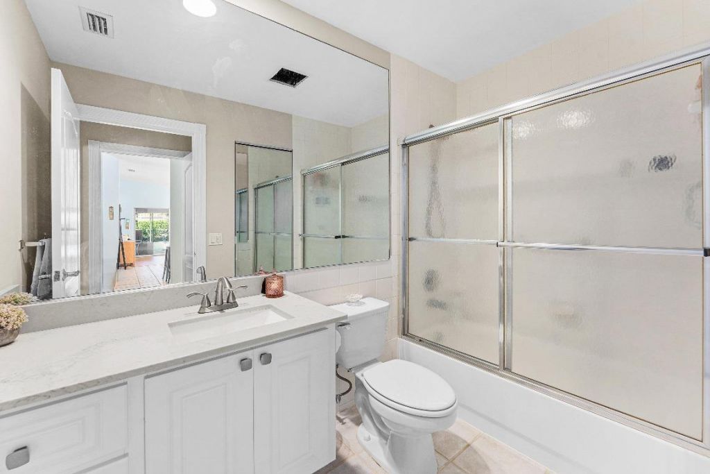 2841 Livingston Lane, West Palm Beach, FL 33411 Photo