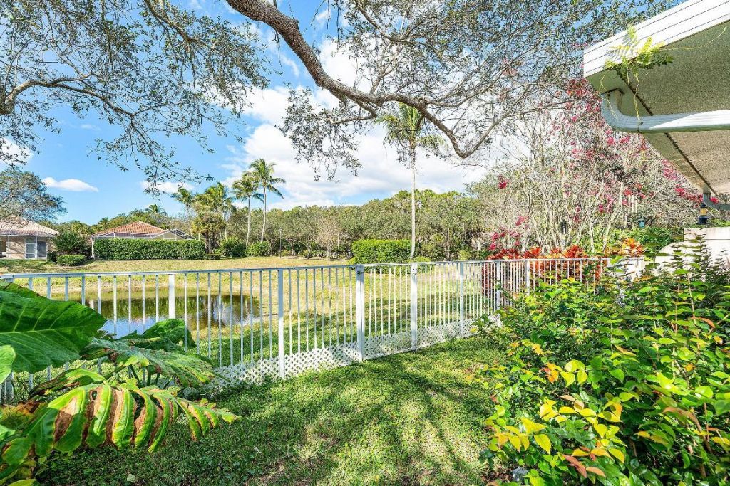 2841 Livingston Lane, West Palm Beach, FL 33411 Photo