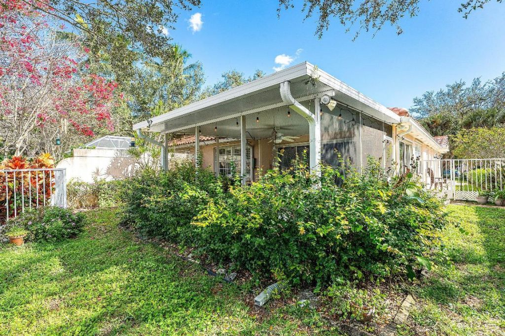 2841 Livingston Lane, West Palm Beach, FL 33411 Photo