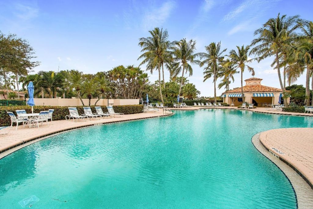 2841 Livingston Lane, West Palm Beach, FL 33411 Photo