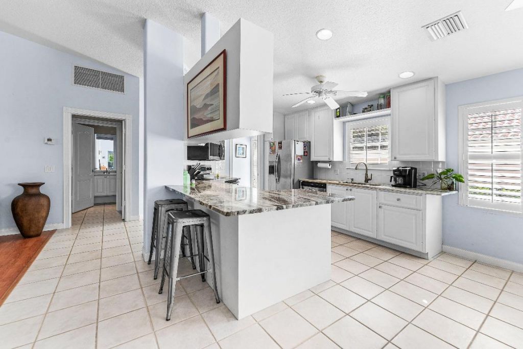 2841 Livingston Lane, West Palm Beach, FL 33411 Photo