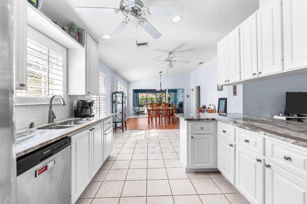 2841 Livingston Lane, West Palm Beach, FL 33411 Photo