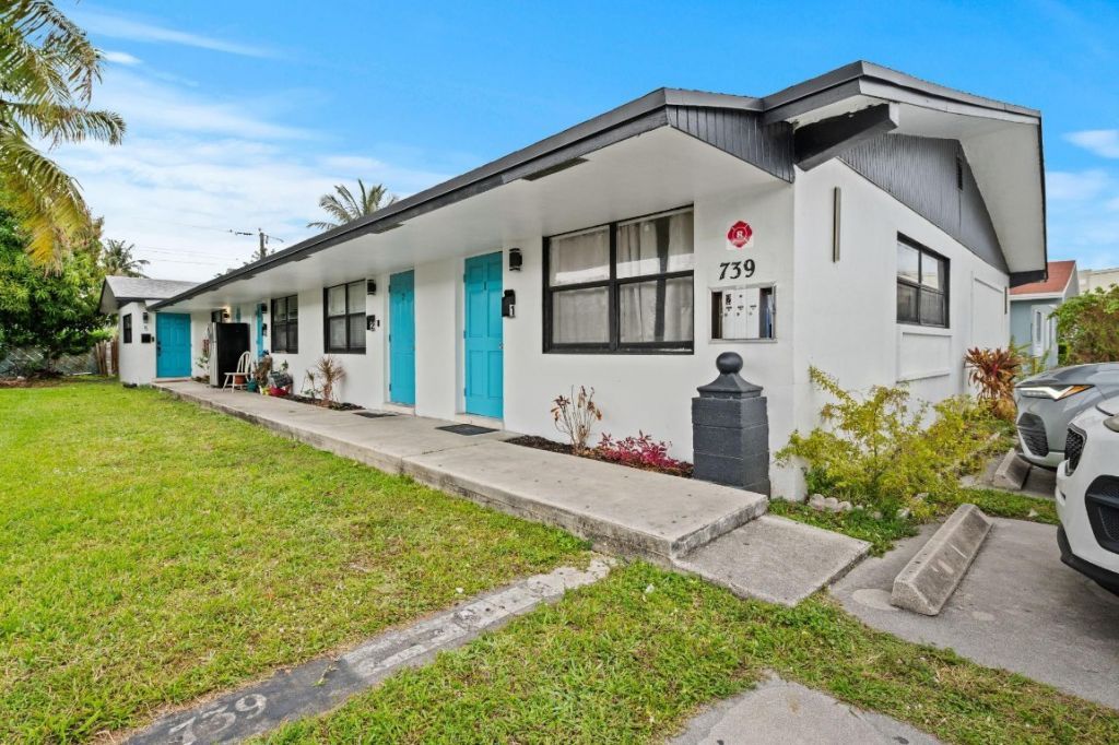 739 NE 13th Court, Fort Lauderdale, FL 33304 Photo