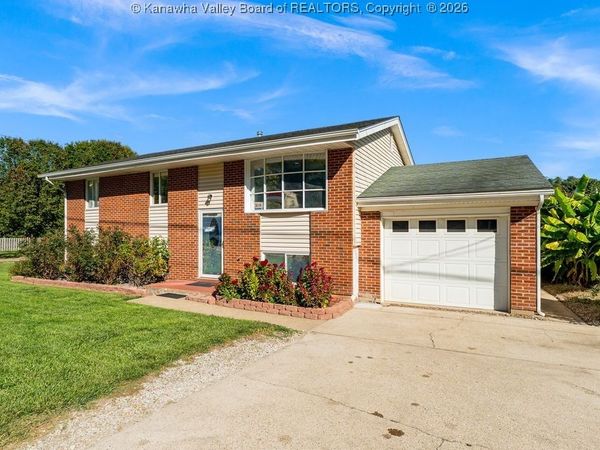 583 Davis Creek Road, Barboursville, WV 25504