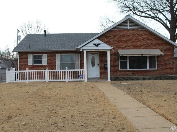 8920 Lackland Road, Overland, MO 63114