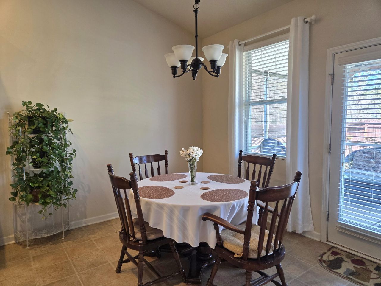 3102 Cold Harbor Way Photo 4