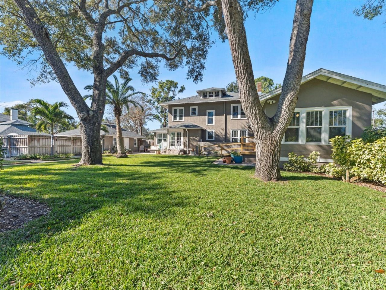 231 72nd Street N, Saint Petersburg, FL 33710 Photo