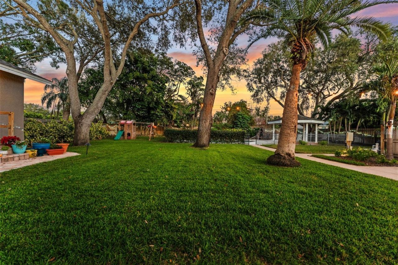 231 72nd Street N, Saint Petersburg, FL 33710 Photo