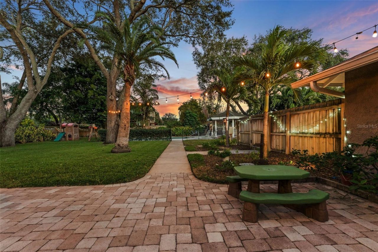 231 72nd Street N, Saint Petersburg, FL 33710 Photo