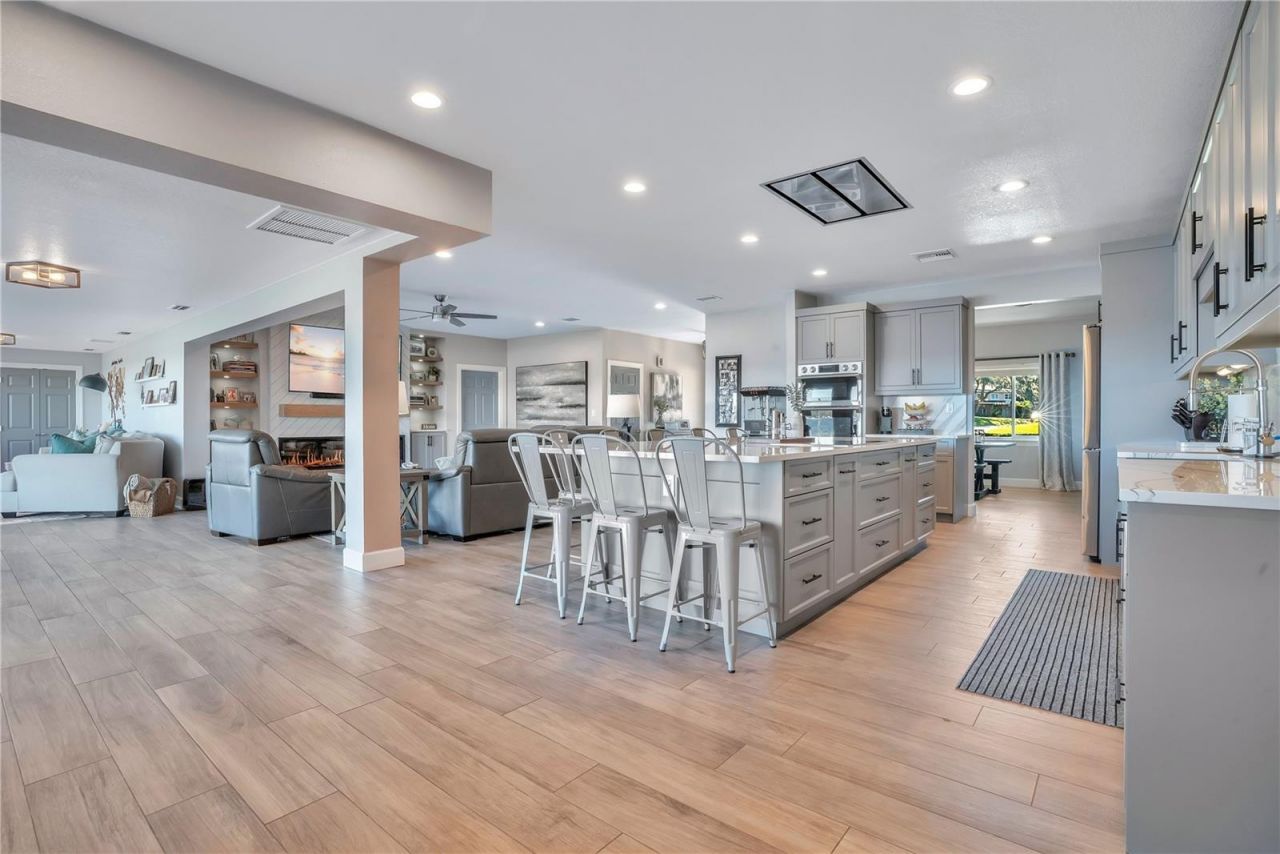 3433 Cullen Lake Shore Drive, Belle Isle, FL 32812 Photo