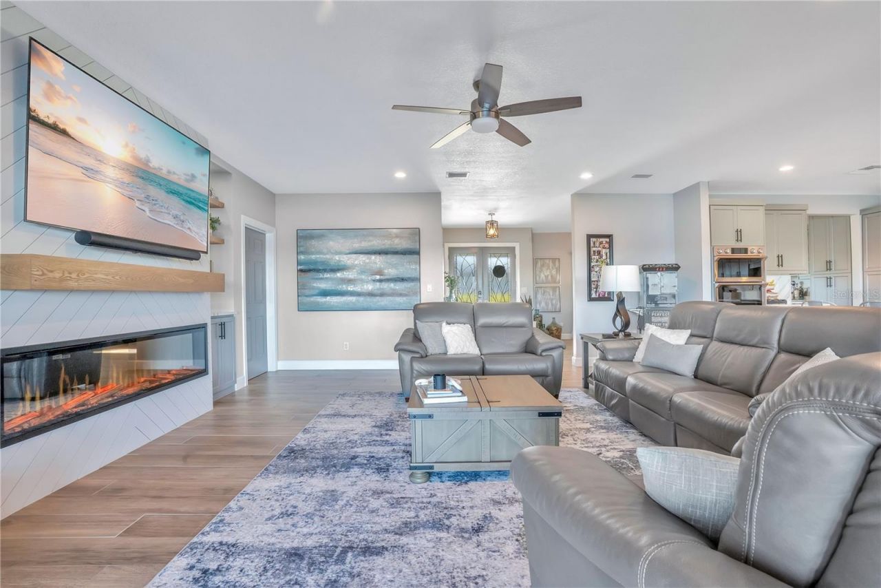 3433 Cullen Lake Shore Drive, Belle Isle, FL 32812 Photo