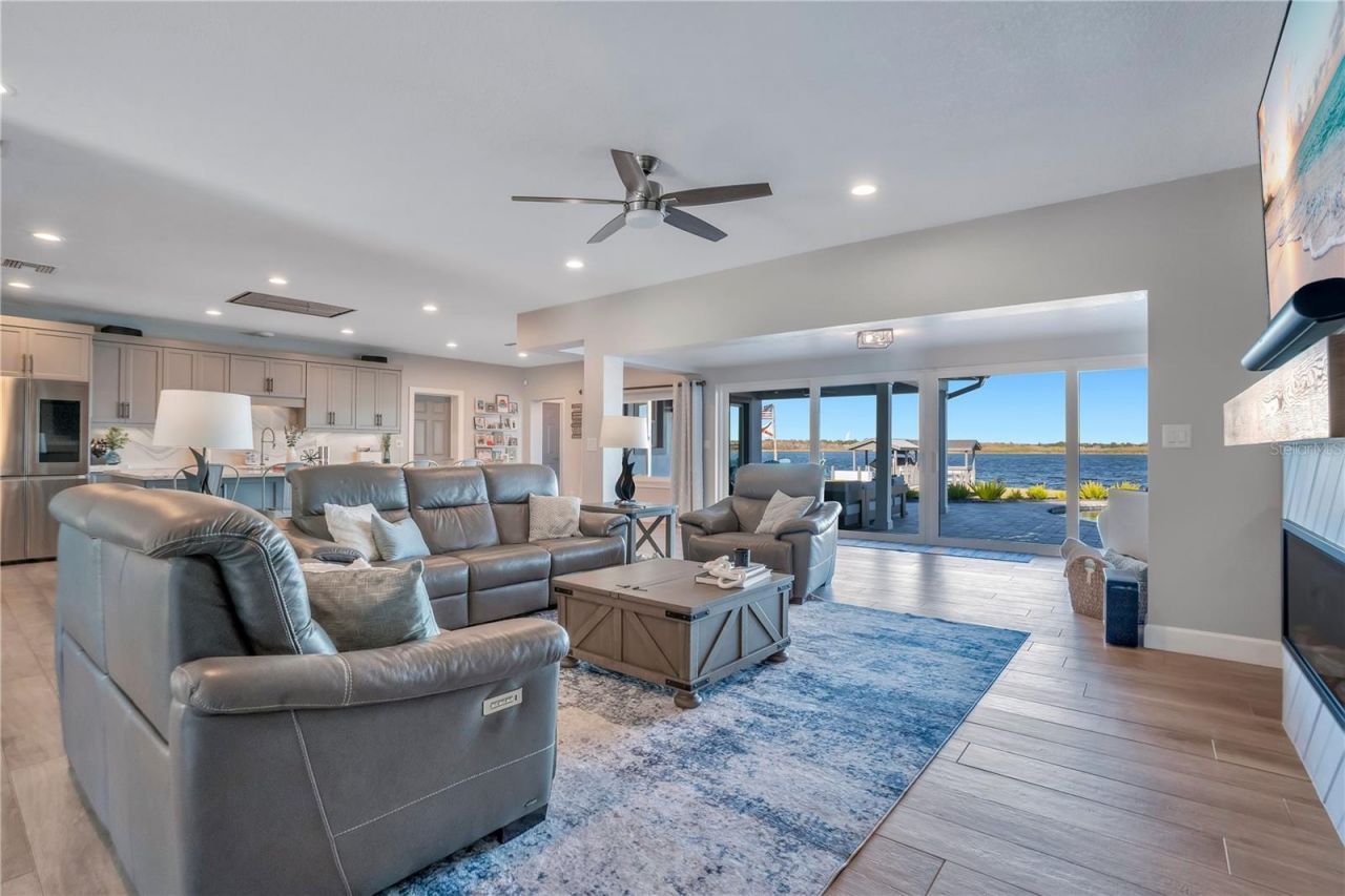 3433 Cullen Lake Shore Drive, Belle Isle, FL 32812 Photo