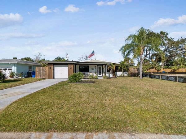 2488 DEL RIO WAY, DUNEDIN, FL 34698