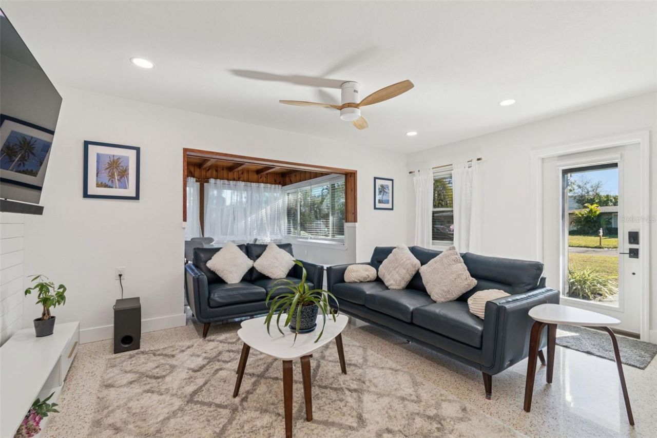 2488 Del Rio Way, Dunedin, FL 34698 Photo