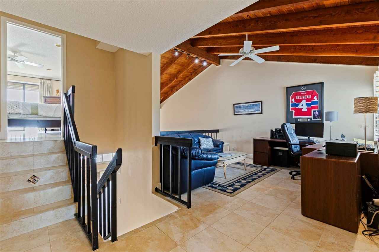 5668 Escondida Boulevard S, Saint Petersburg, FL 33715 Photo