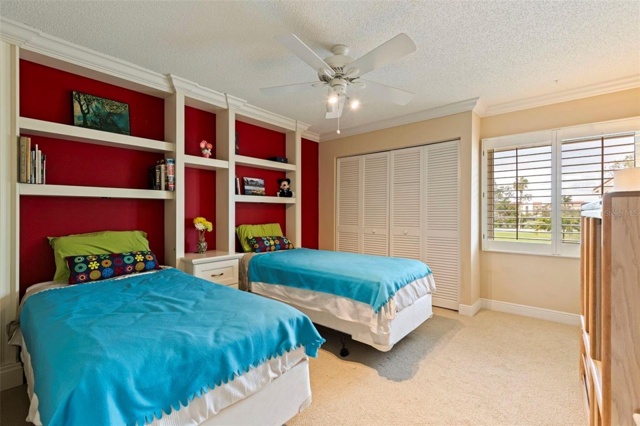 5668 Escondida Boulevard S, Saint Petersburg, FL 33715 Photo