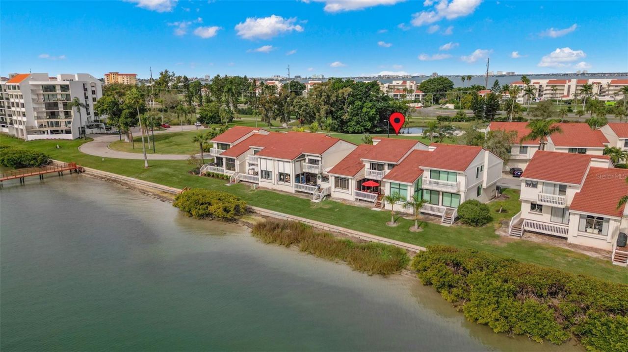 5668 Escondida Boulevard S, Saint Petersburg, FL 33715 Photo