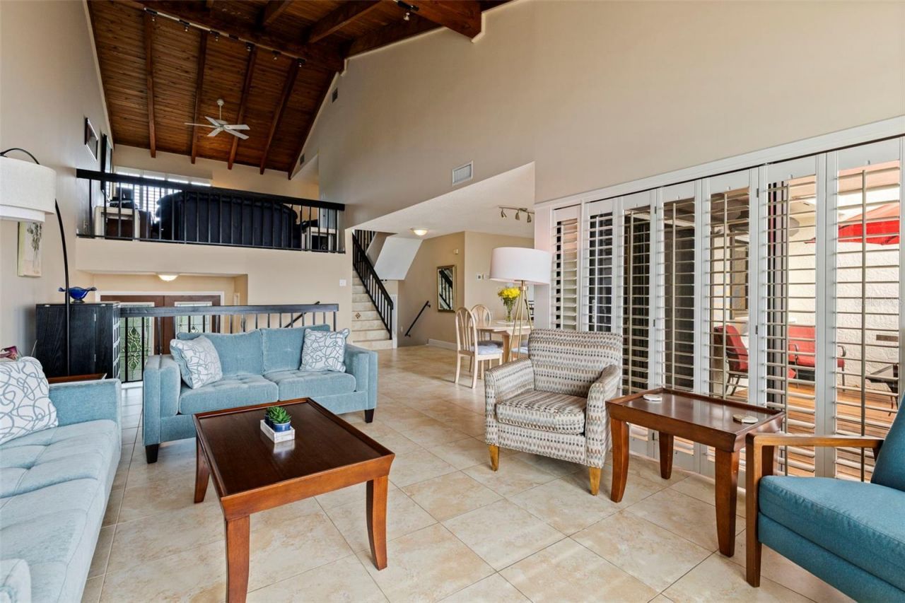 5668 Escondida Boulevard S, Saint Petersburg, FL 33715 Photo