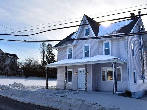 11 NEWPORT AVENUE, PARKESBURG, PA 19365