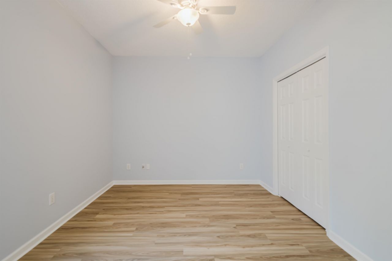 6011 Mossy Oaks Dr. Photo 19