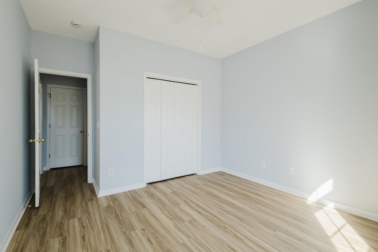 6011 Mossy Oaks Dr. Photo 23