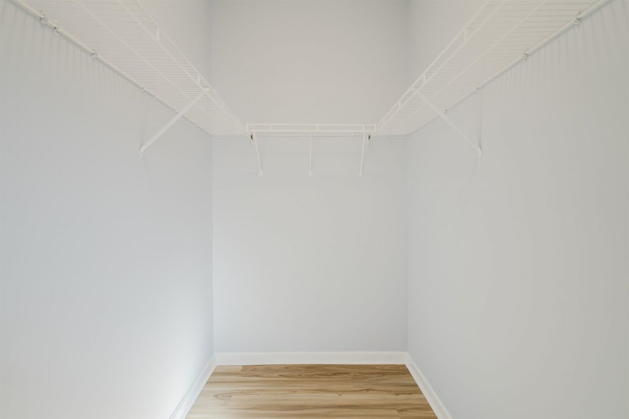 6011 Mossy Oaks Dr. Photo 31