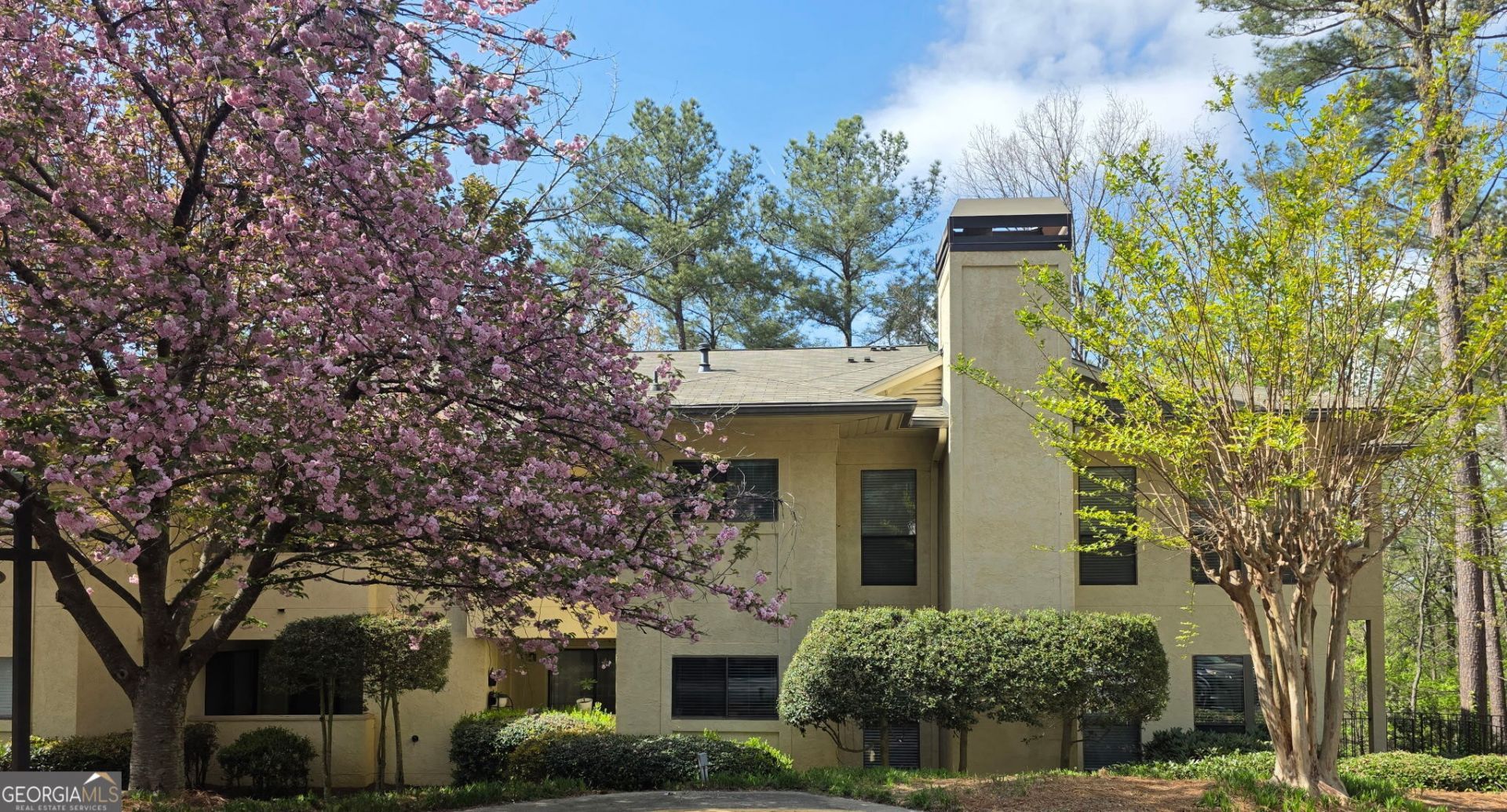 309 Comeragh Se, Smyrna, GA 30080 Main Photo