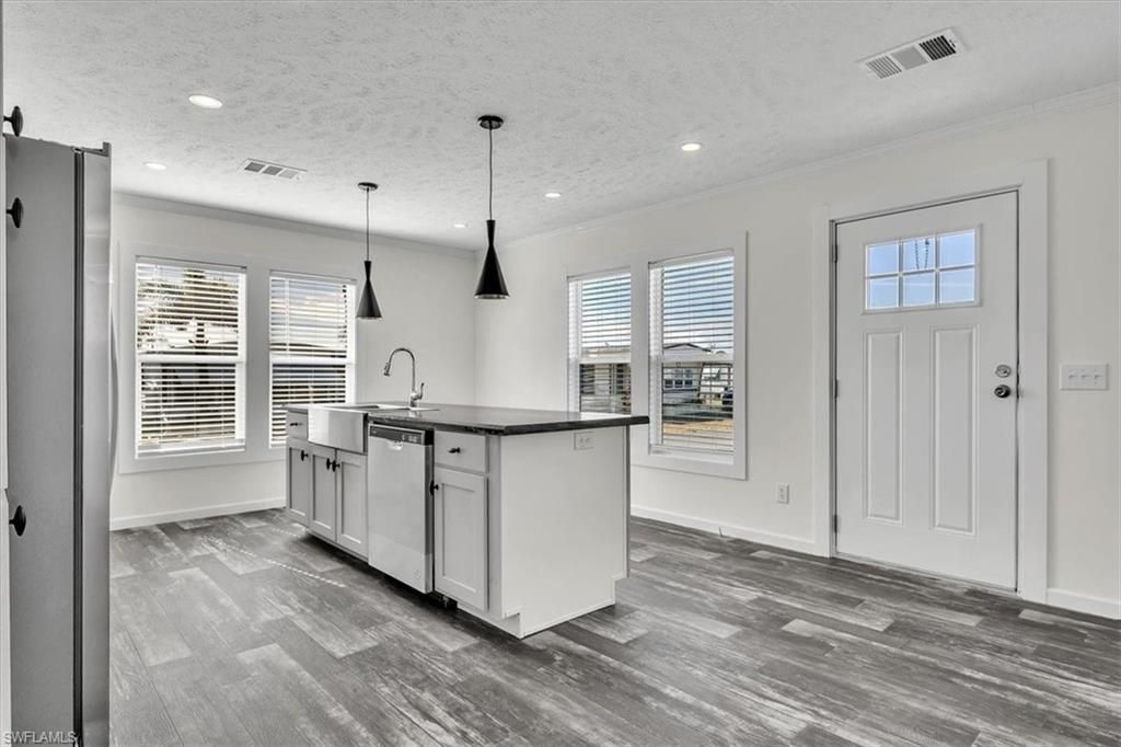 3162 Mercury Ln , North Fort Myers, FL 33903 Photo