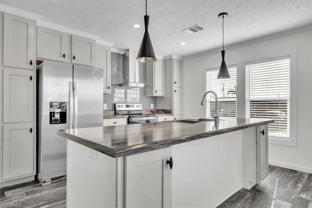 3162 Mercury Ln , North Fort Myers, FL 33903 Photo