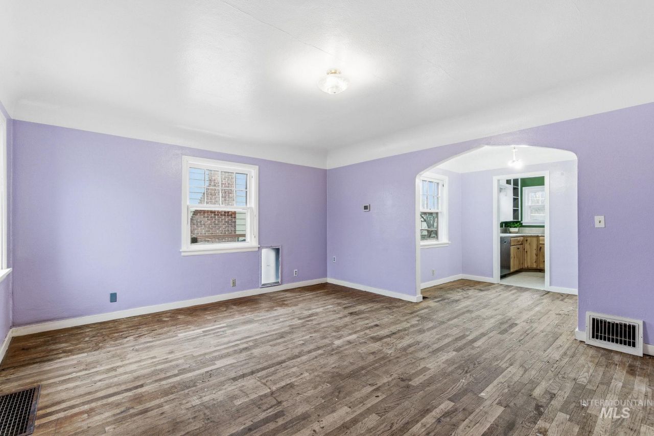 712 17th Ave S, Nampa, ID 83651 Main Photo