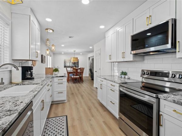 708 NW J Street, Bentonville, AR 72712