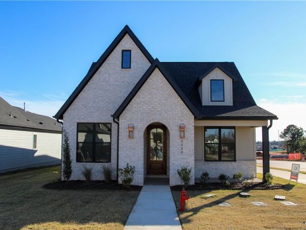 2329 S 31st Street , Rogers, AR 72758