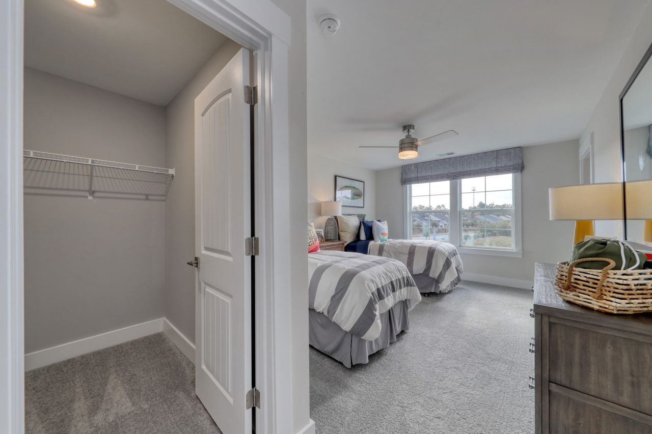 120 Crosswick Street Photo 18