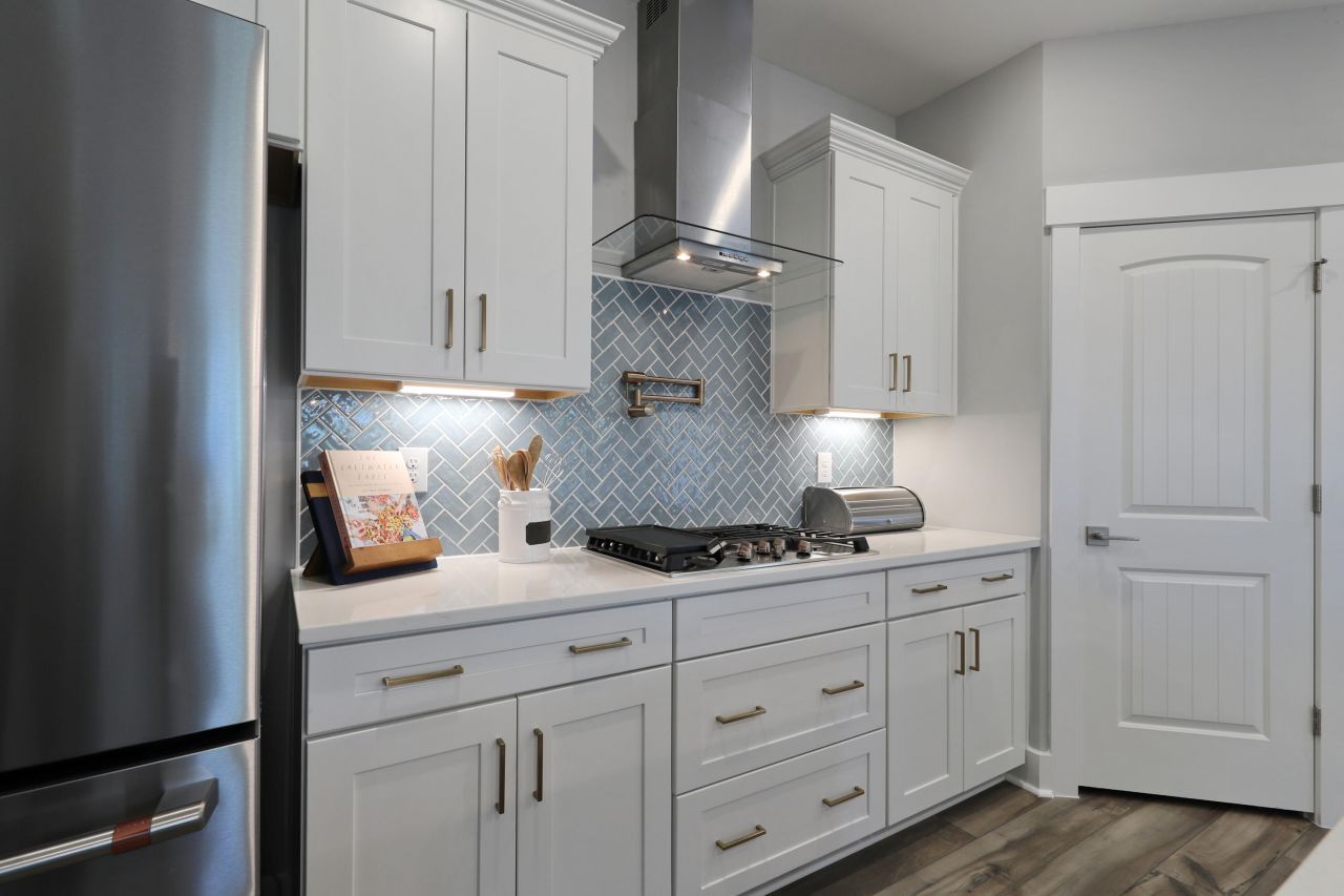 120 Crosswick Street Photo 24