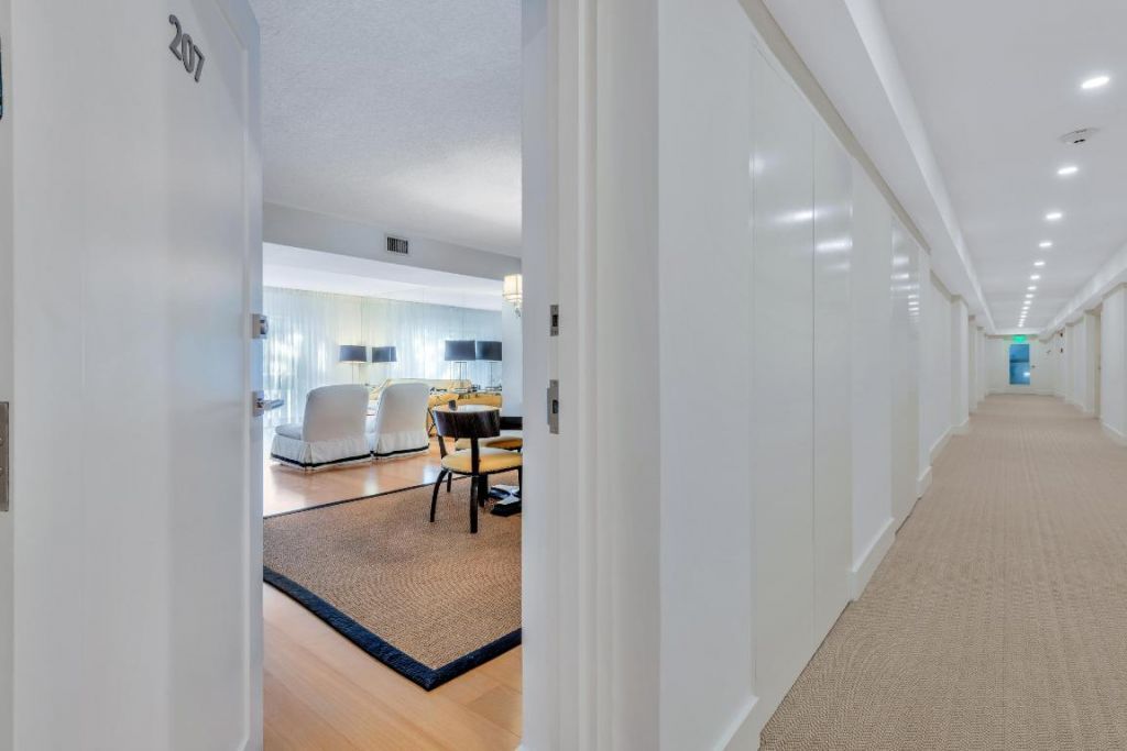 170 N Ocean Boulevard, Unit 207, Palm Beach, FL 33480 Photo