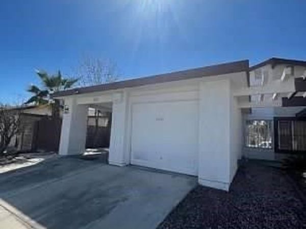 4795 Via San Andros , Las Vegas, NV 89103