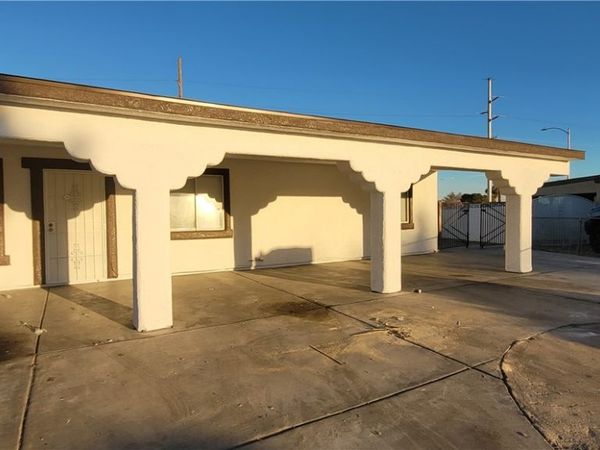 2740 Vita Drive, North Las Vegas, NV 89030