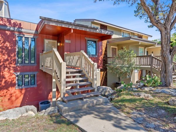 111 Comanche PT, Point Venture, TX 78645