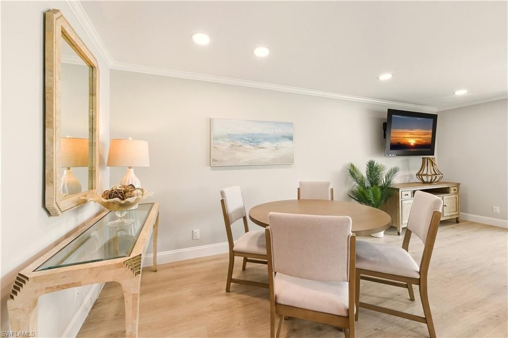 222 Harbour Dr, Unit 218, Naples, FL 34103 Photo