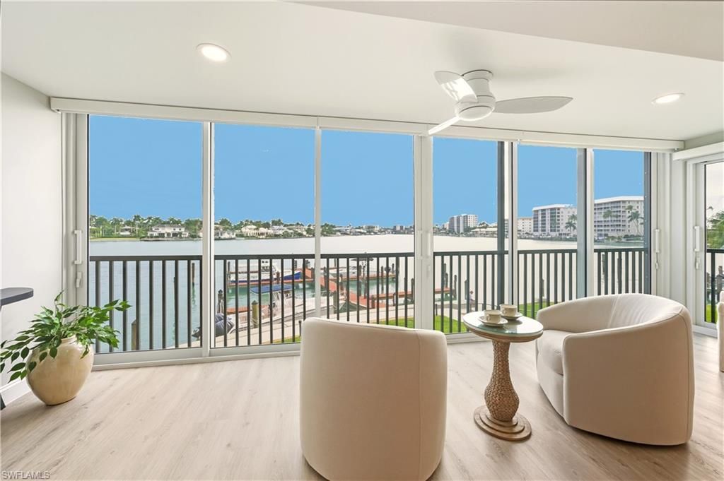 222 Harbour Dr, Unit 218, Naples, FL 34103 Photo