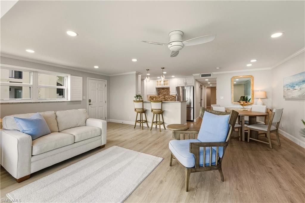 222 Harbour Dr, Unit 218, Naples, FL 34103 Photo