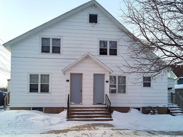 111 N 11TH Street, Grand Forks, ND 58203