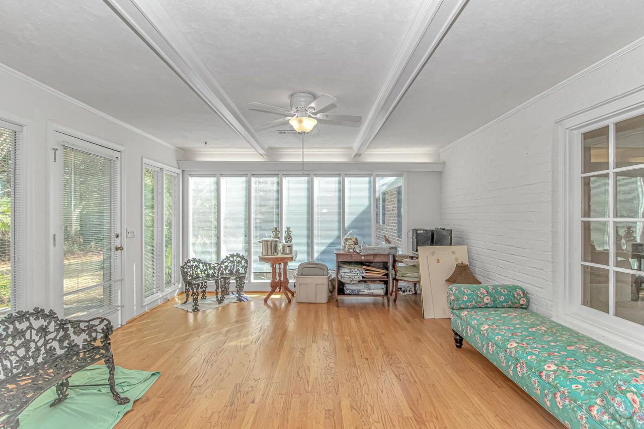 119 University Circle Photo 15