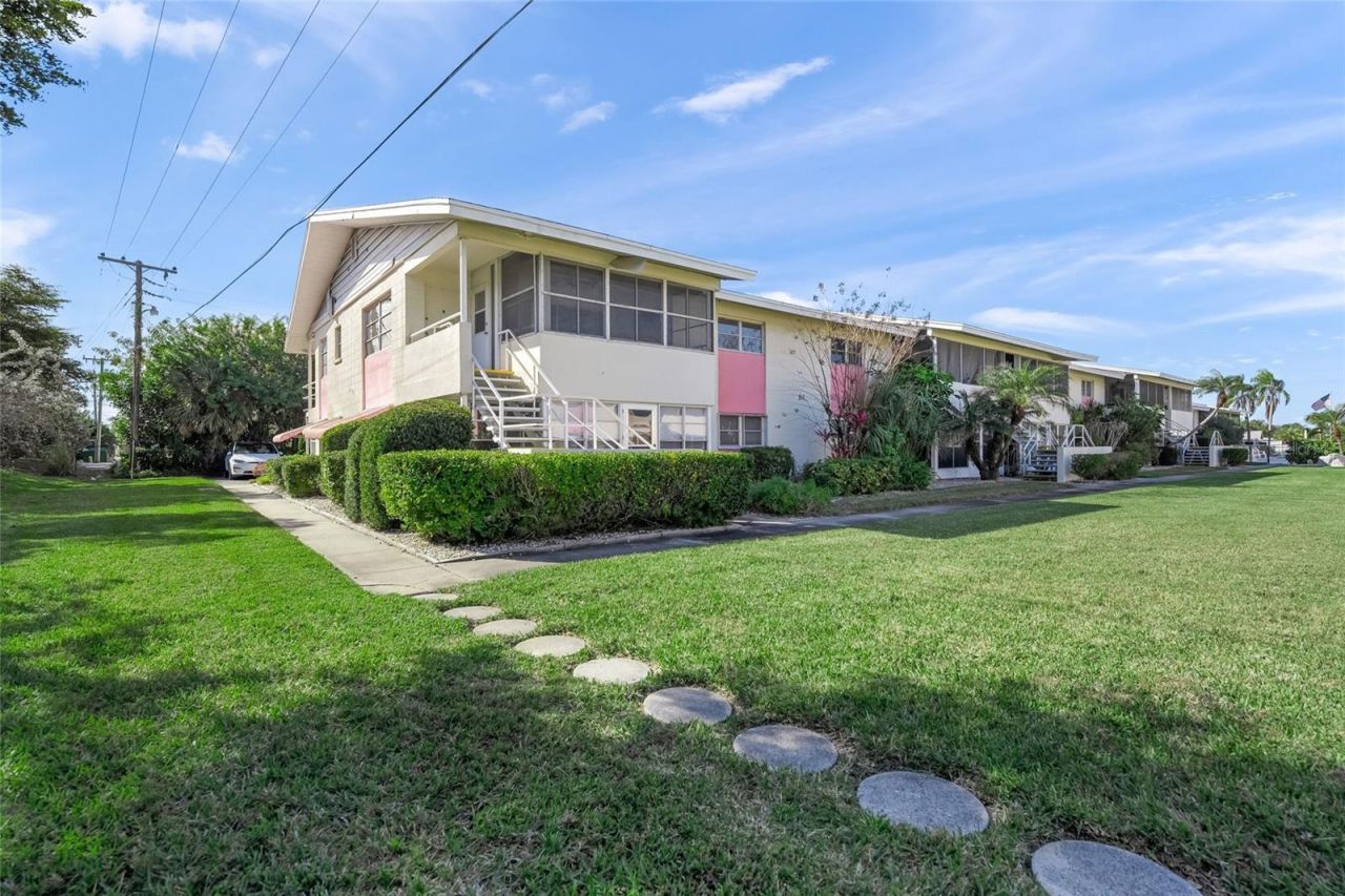 2507 Beneva Road, Unit 10, Sarasota, FL 34232 Photo