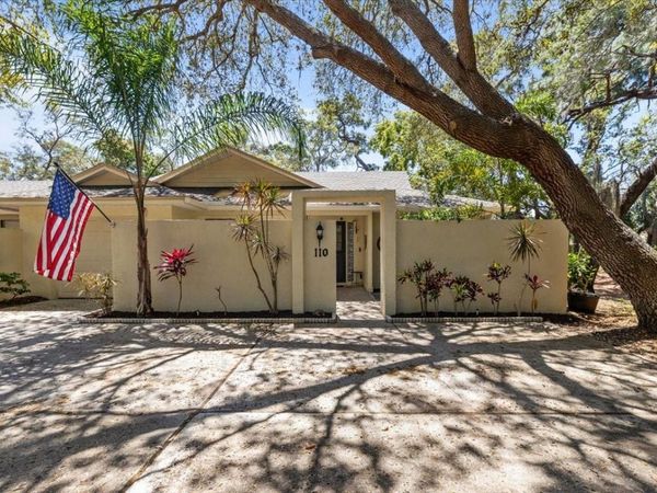 110 PARKSIDE COLONY DRIVE, TARPON SPRINGS, FL 34689