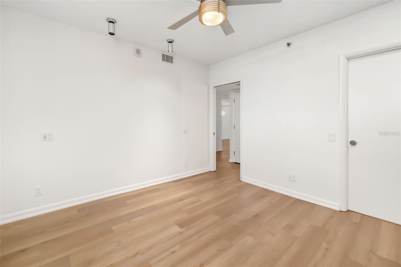 1135 Gulf Of Mexico Drive, Unit 502, Longboat Key, FL 34228 Photo