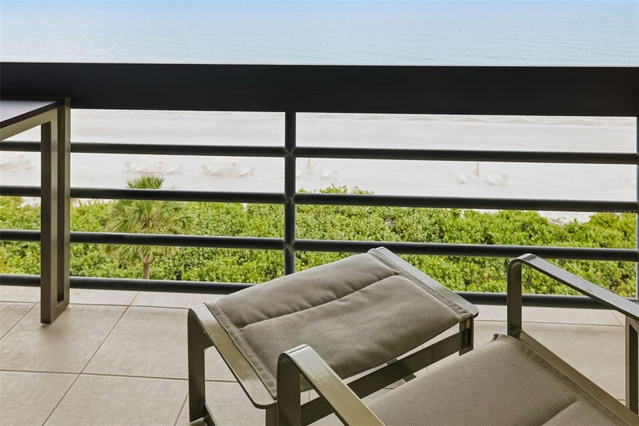 1135 Gulf Of Mexico Drive, Unit 502, Longboat Key, FL 34228 Photo