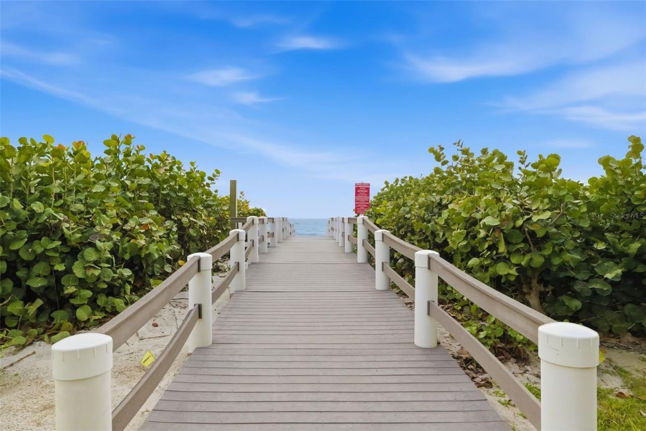 1135 Gulf Of Mexico Drive, Unit 502, Longboat Key, FL 34228 Photo
