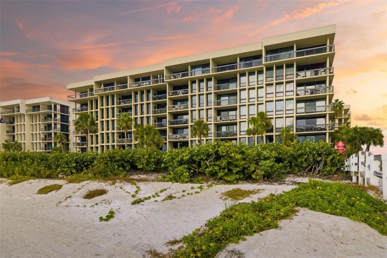1135 Gulf Of Mexico Drive, Unit 502, Longboat Key, FL 34228 Photo